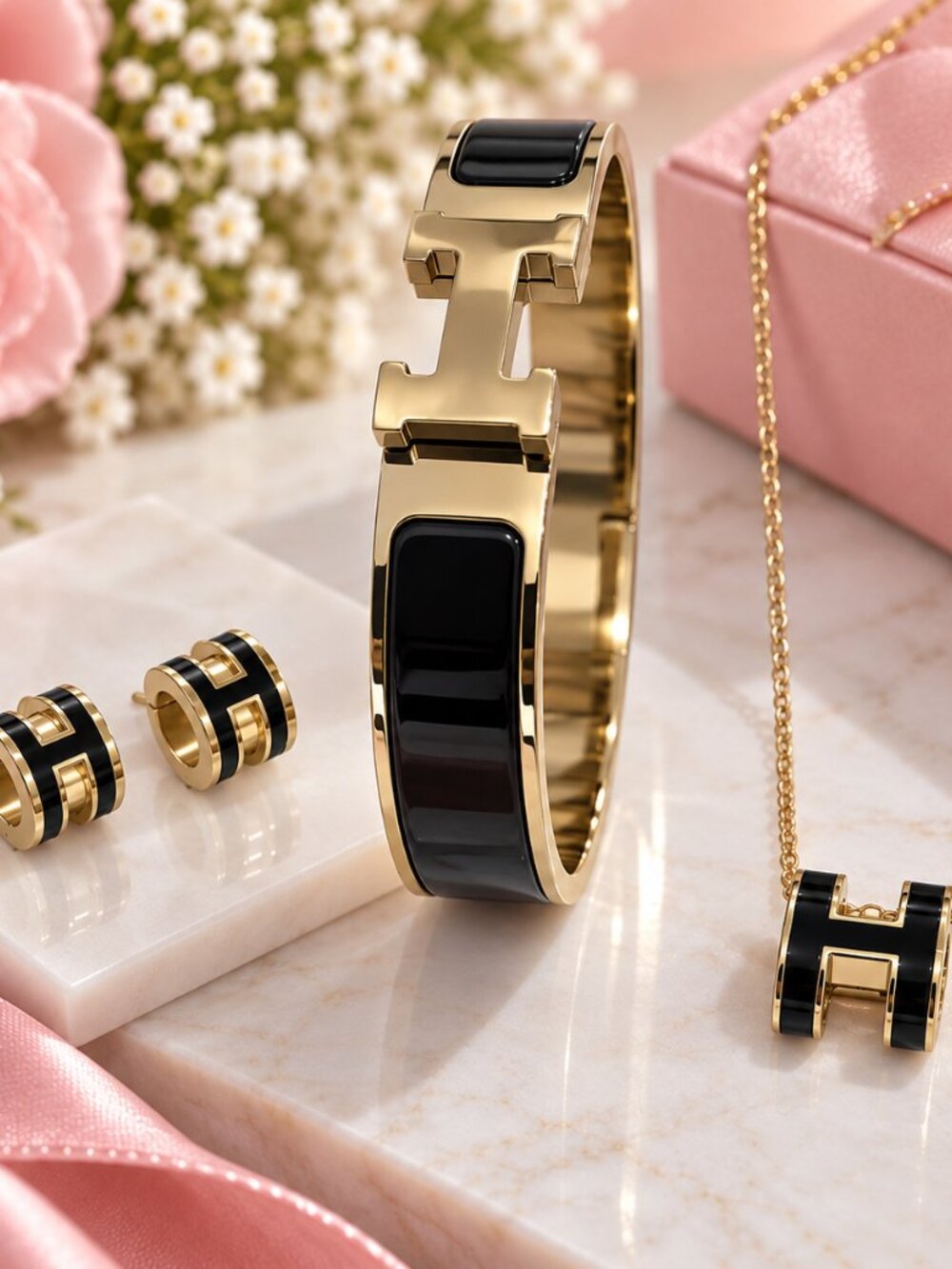 Hermes Gold Plated Stainless Steel Black Bracelet Jewelry Set